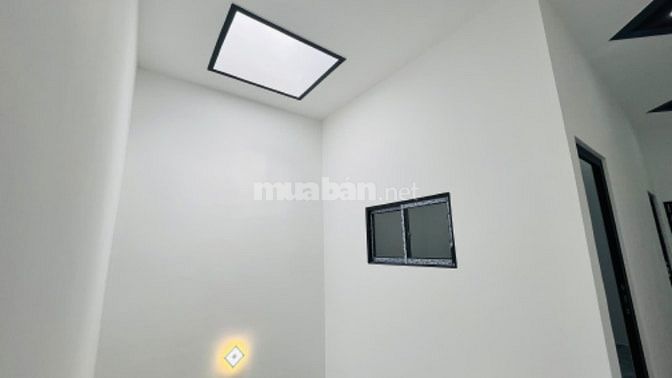 Cần bán căn nhà 1 trệt 1 lầu kiên cố, vị trí đẹp ngay ngã 3 Tân Kim