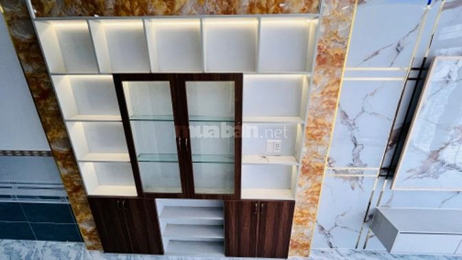 Cần bán căn nhà 1 trệt 1 lầu kiên cố, vị trí đẹp ngay ngã 3 Tân Kim