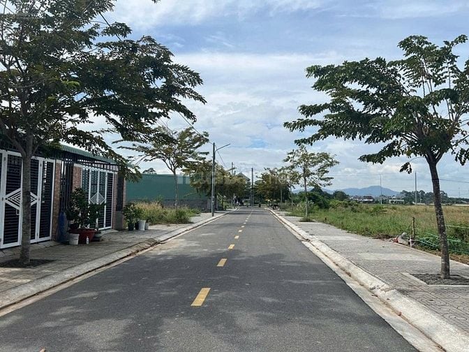 Bán đất vị trí vàng ở vòng xoay Cống Bà Sáu trung tâm Long Đất Bà Rịa 