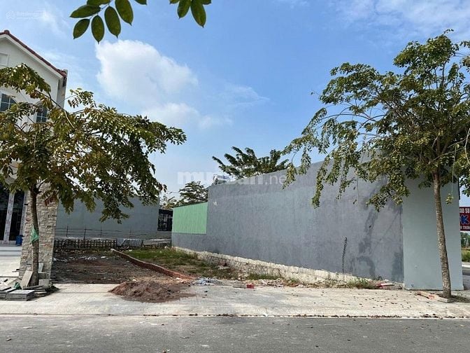 Bán đất vị trí vàng ở vòng xoay Cống Bà Sáu trung tâm Long Đất Bà Rịa 