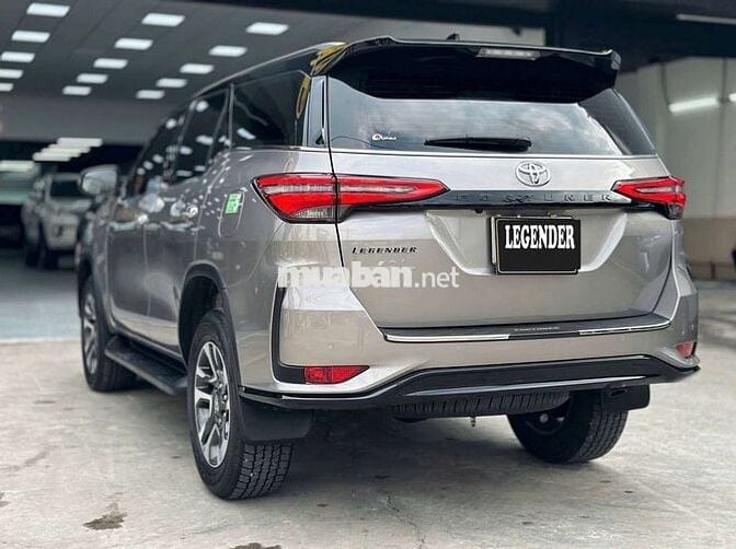 Toyota Fortuner 2024 Legender  - 8000 km