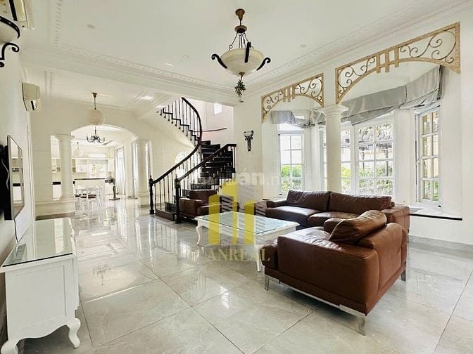 Biệt Thự Thảo Điền Sân Vườn Hồ Bơi Khuôn Viên 1000m2