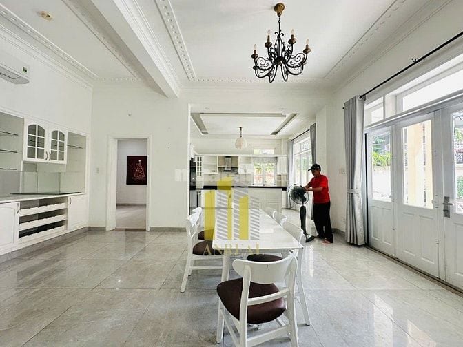 Biệt Thự Thảo Điền Sân Vườn Hồ Bơi Khuôn Viên 1000m2