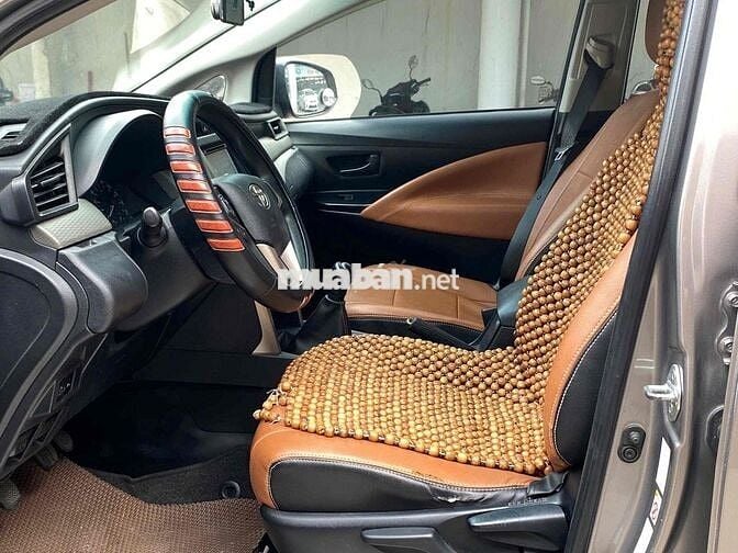 Cần bán Innova số sàn 2018 xe gia đình chất xe đep