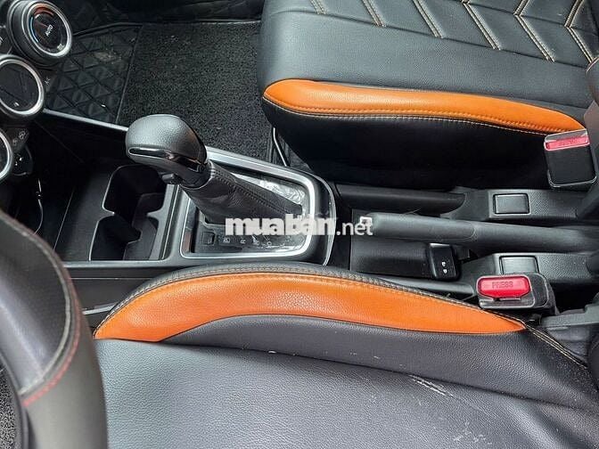 Cần bán Suzuki Swift 2019 GLX 1.2CVT màu trắng đẹp