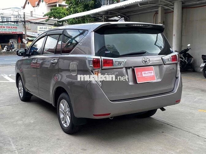 Cần bán Innova số sàn 2018 xe gia đình chất xe đep
