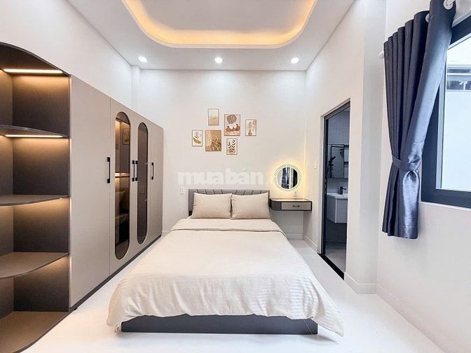 Nhà mới 3 tầng hẻm xe hơi 10m ra mặt tiền Hoàng Hoa Thám DT 3.75x12m