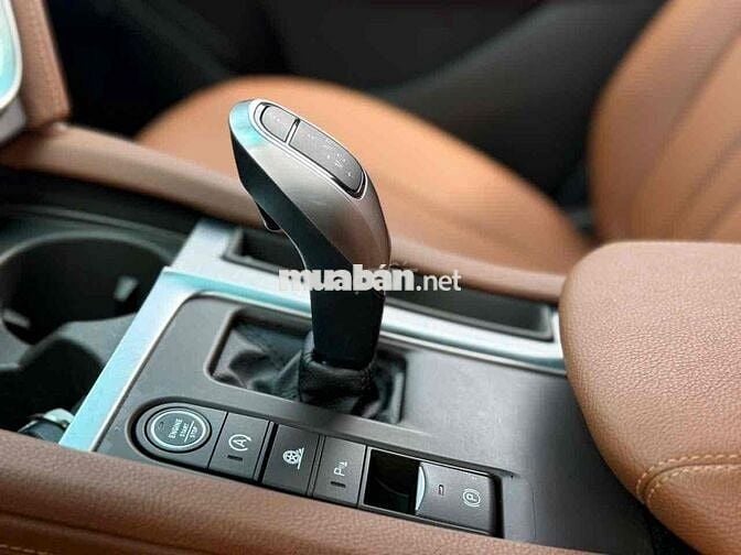 VinFast Lux A2.0 2019 Premium 2.0 AT - 60000 km