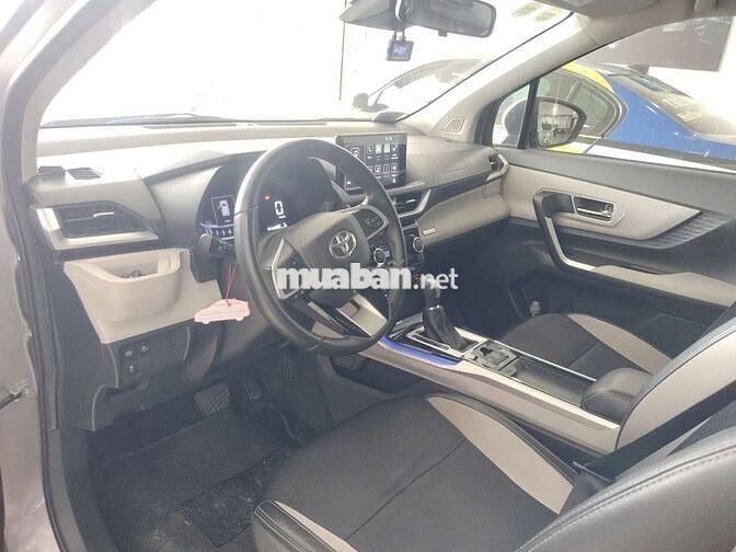 Toyota Veloz Cross 2022 - 130000 km
