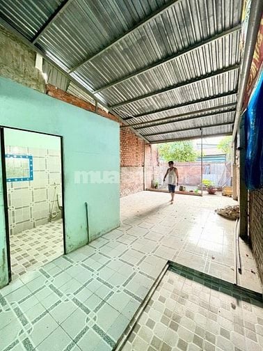 Bán gấp nhà đường Giáp Hải, Củ Chi, 125m2, sổ hồng riêng , giá 655 Tr