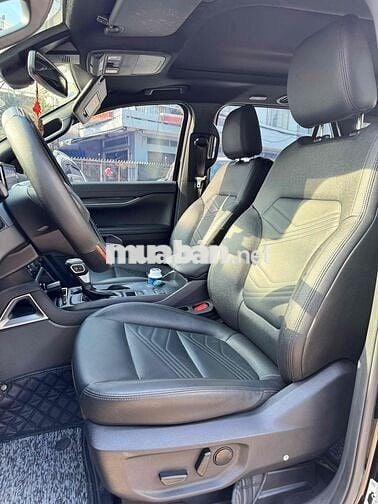 Ford Everest 2023 Titanium 2.0 AT 4x2 - 19000 km
