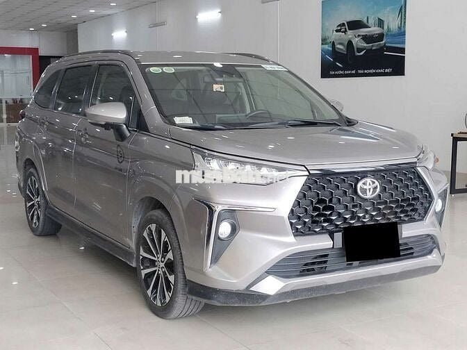 Toyota Veloz Cross 2022 - 130000 km