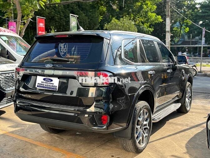 Ford Everest 2023 Titanium 2.0 AT 4x2 - 19000 km