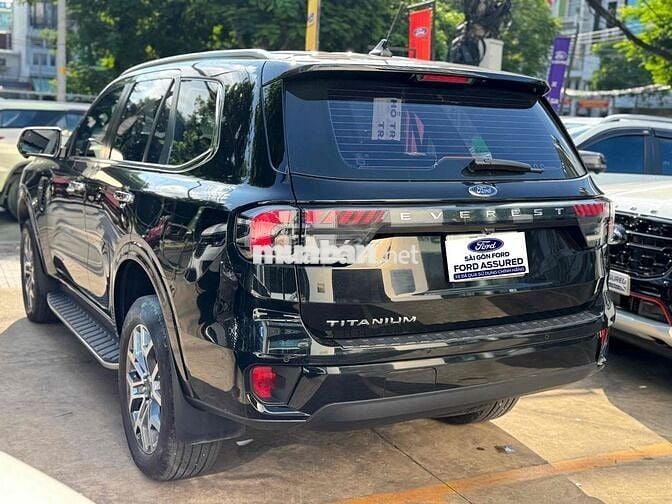 Ford Everest 2023 Titanium 2.0 AT 4x2 - 19000 km
