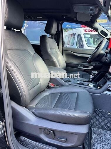 Ford Everest 2023 Titanium 2.0 AT 4x2 - 19000 km