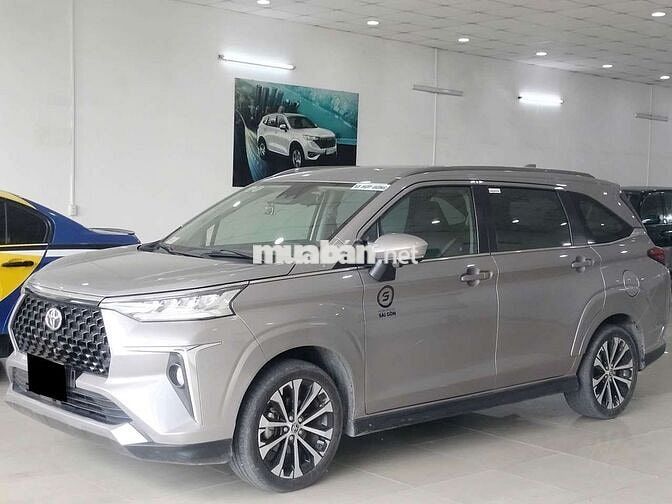 Toyota Veloz Cross 2022 - 130000 km