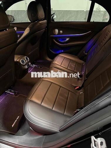 Mercedes Benz E Class 2022 E300 AMG - 37000 km