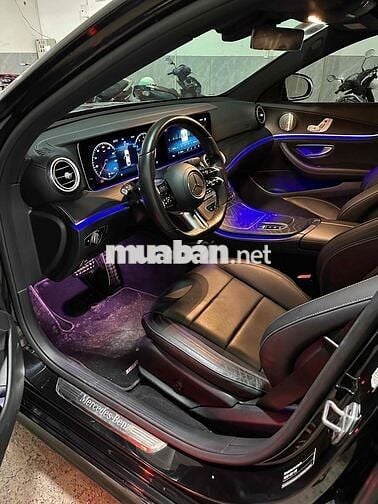 Mercedes Benz E Class 2022 E300 AMG - 37000 km
