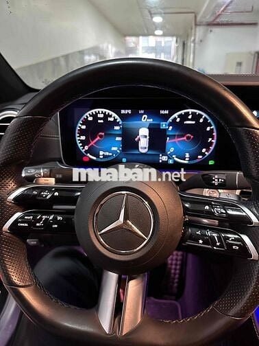 Mercedes Benz E Class 2022 E300 AMG - 37000 km