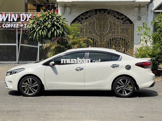 Kia Cerato 1.6 AT 2018 Chạy Lướt 28.000km Sưu Tầm