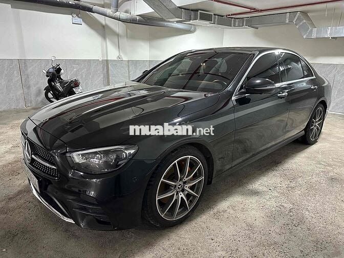 Mercedes Benz E Class 2022 E300 AMG - 37000 km
