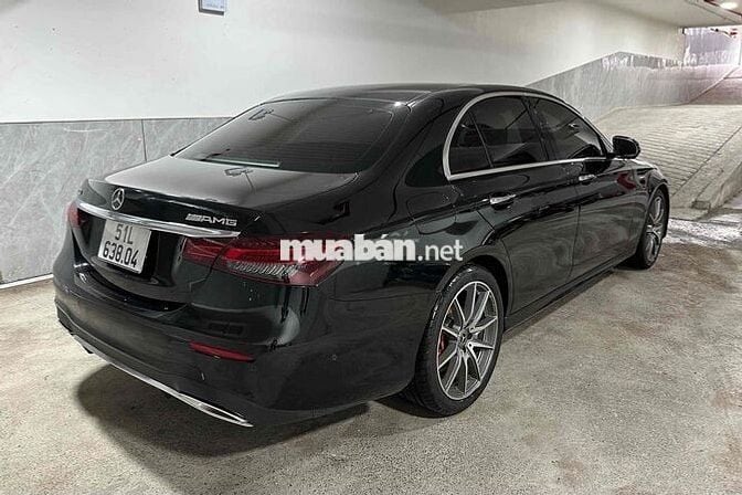 Mercedes Benz E Class 2022 E300 AMG - 37000 km