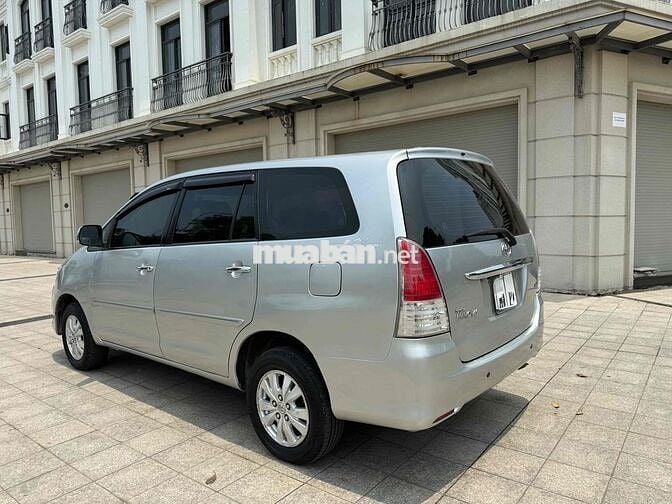 Toyota Innova 2010 G - 136088 km