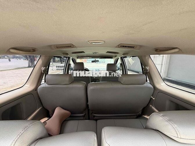 Toyota Innova 2010 G - 136088 km
