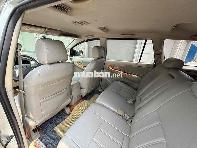 Toyota Innova 2010 G - 136088 km