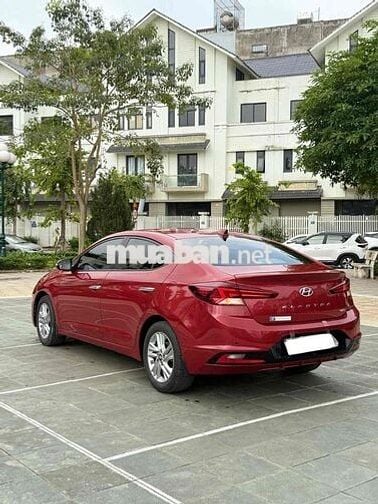 Hyundai Elantra 1.6 AT sản xuất 2020 cực mới