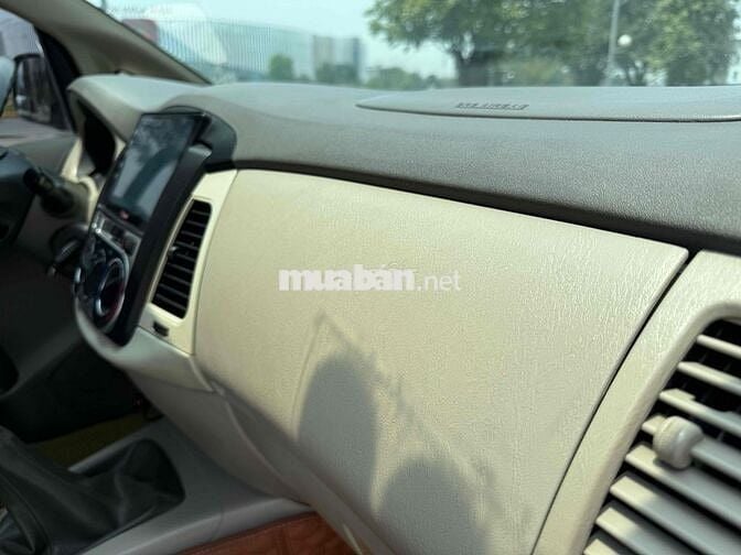 Toyota Innova 2010 G - 136088 km
