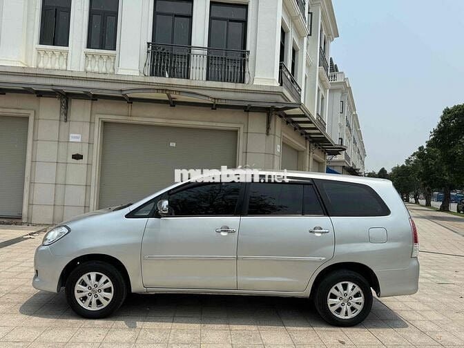 Toyota Innova 2010 G - 136088 km