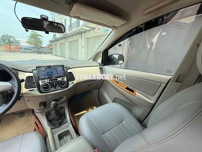 Toyota Innova 2010 G - 136088 km