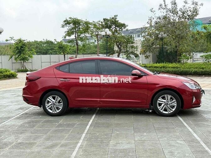 Hyundai Elantra 1.6 AT sản xuất 2020 cực mới
