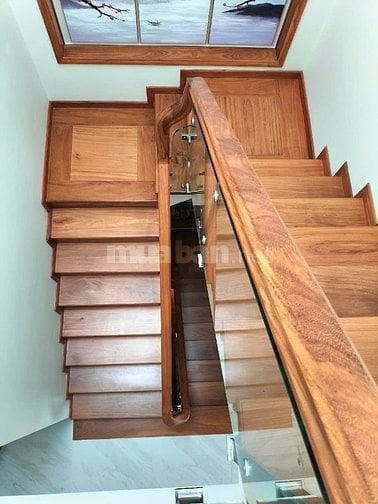 Chuyên nhận làm cửa, cầu thang, kệ bếp, tủ áo quần, giường ngủ...