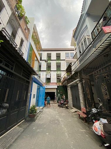 Bán nhà 2/68 đường Vườn Lài, Tân Phú; DT 16 x 19m, 4 tầng; giá 40 tỷ