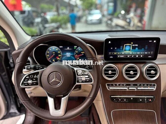 CẦN BÁN GLC 200-4matic MODEL 2023 BẢN V1 SIÊU MỚI