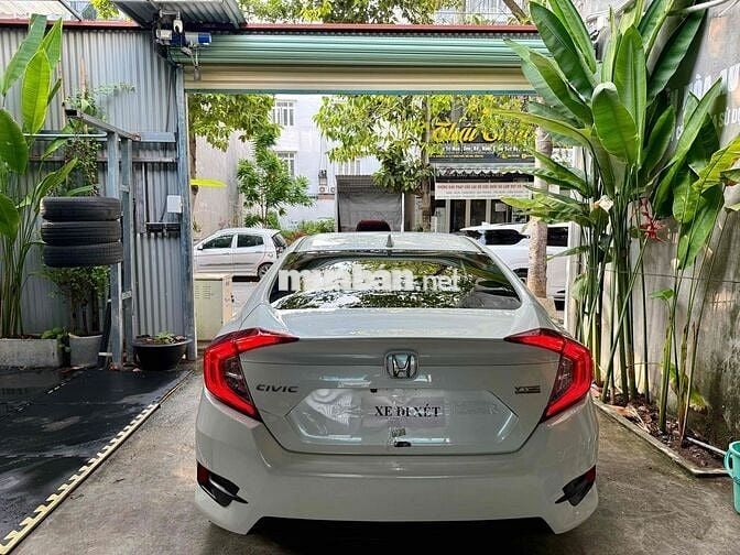 Honda Civic 2017 1.5 turbo TOP bản cao nhất