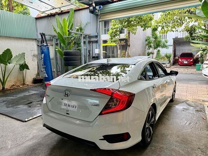 Honda Civic 2017 1.5 turbo TOP bản cao nhất
