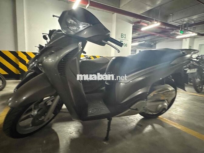 Honda sh125i nhập ý 2013  nguyên zin biển số đẹp