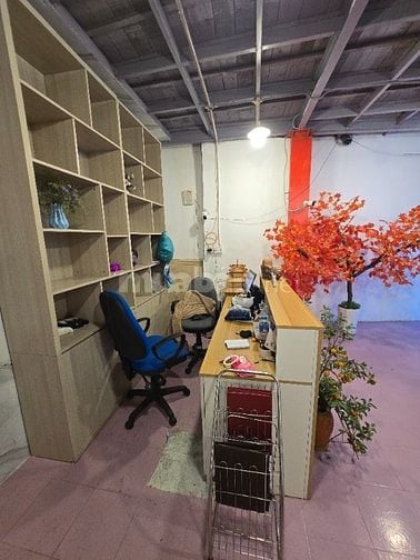 Nhượng quán ăn 300m2 full đồ 150TR ngõ rộng oto tải TRẦN DUY HƯNG