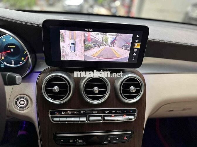 CẦN BÁN GLC 200-4matic MODEL 2023 BẢN V1 SIÊU MỚI