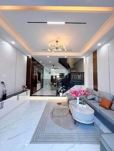 Nhà trung tâm quận 3 đường Nguyễn Thông. Gần hội trường Thành Uỷ