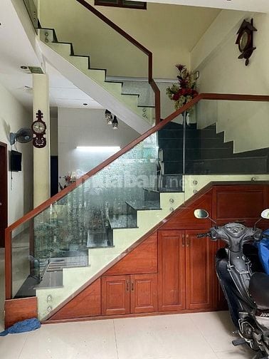 Cho thuê nhà mặt phố 70m2 x 2 tầng
