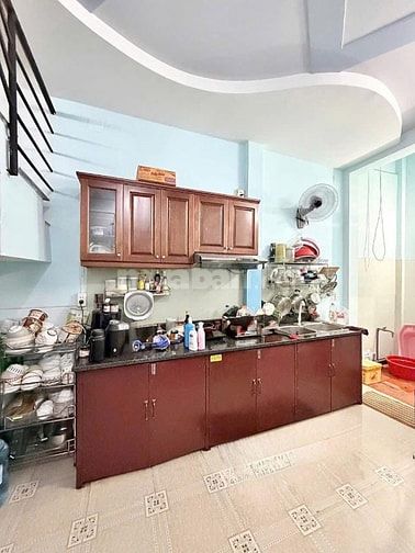 KẸT TIỀN BÁN NHÀ!Đường Rạch Bùng Binh Phường 9 Quận 3,DT:42m2/3.950 Tỷ