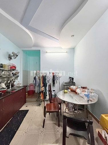 KẸT TIỀN BÁN NHÀ!Đường Rạch Bùng Binh Phường 9 Quận 3,DT:42m2/3.950 Tỷ