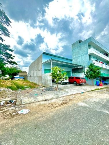 RA GẤP CẶP NỀN 130m2 XÂY XƯỞNG LIỀN KỀ KCN GẦN TRƯỜNG HỌC - CÔNG VIÊN