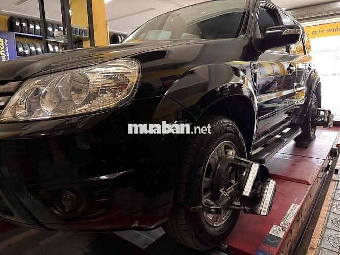 Ford Escape 2009 XLS 2.3L 4x2 AT - 120000 km