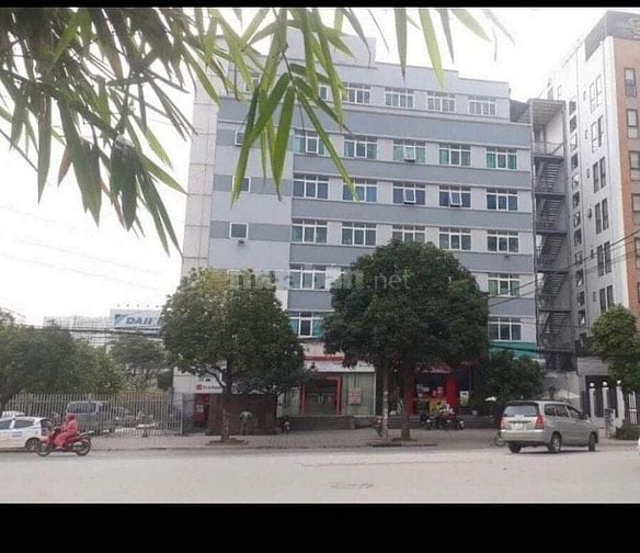 Cho thuê tòa nhà 8 tầng mặt tiền 23m, mặt đường Tân Mai kéo dài