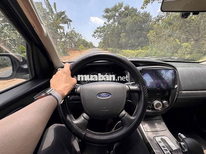 Ford Escape 2009 XLS 2.3L 4x2 AT - 120000 km